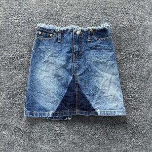 Jordache Denim Skirt Womens Size 8 Blue Raw Hem Fringe Triangle Patch Mini Skirt